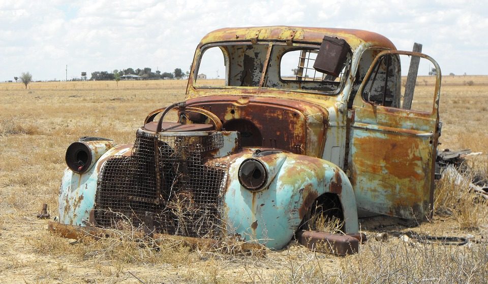 A classic car with a rotten floor – does such an investment pay off?
