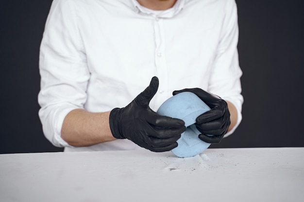 How Do Non-Woven Wipes Revolutionize Industrial Cleaning Practices?